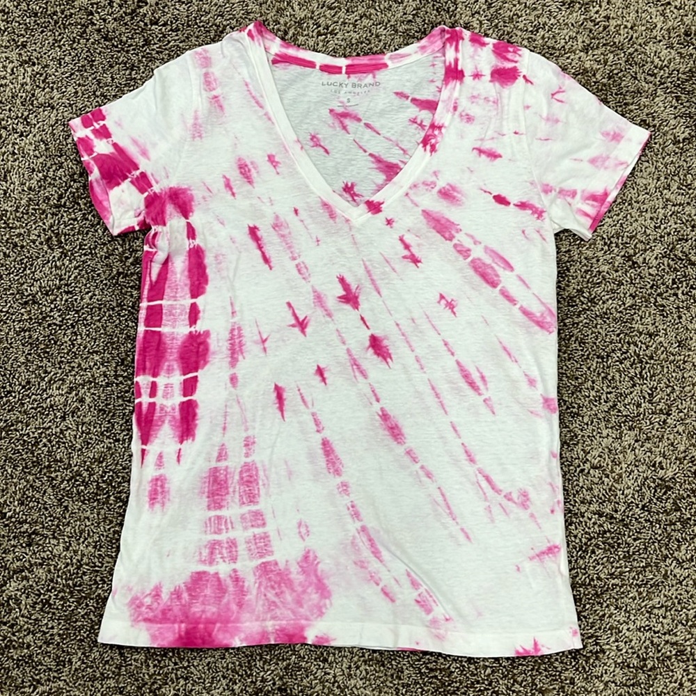 Women’s tie-dye tee